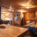 Demi-chalet En Plein Coeur De - Gabi Chamonix
